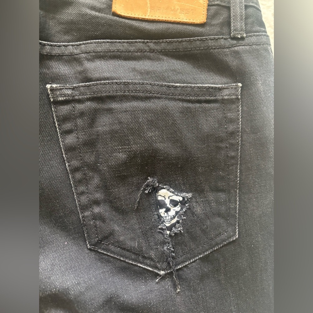 RPM WEST CUSTOM DISTRESSED BLACK SKULL SLIM STRAIGHT DENIM JEANS SIZE 30 - Picture 6 of 6